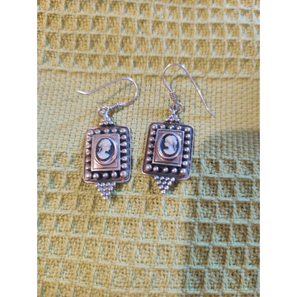 cameo sterling earrings Black And White